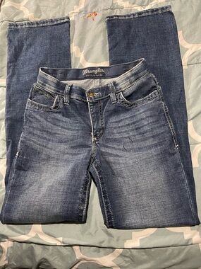 Wrangler Women's Straight Leg Denim Jeans in Dark Blue Wash